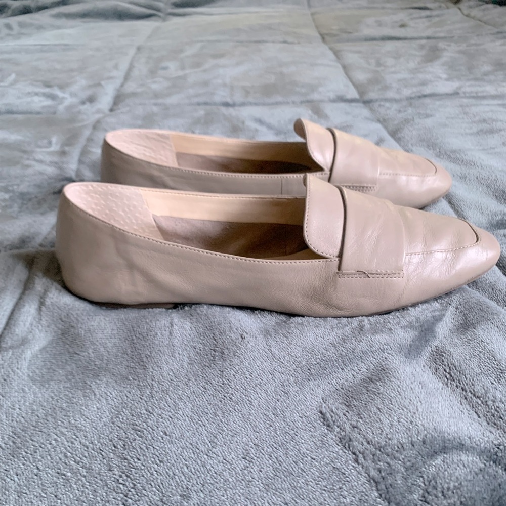 Enzo Angilioni flats! Leather. Size 9
